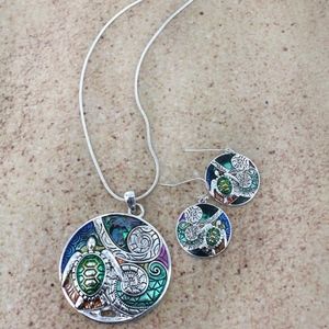 SET- TURTLE MOSAIC PENDANT NECKLACE EARRING